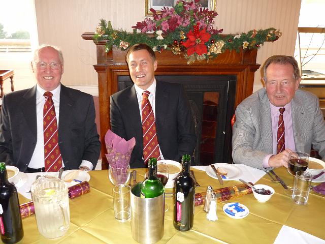 P1000039.JPG - Alan Crookes (outgoing Captain) - Head Professional Stewart Walker  - Ron Bouttle (incoming Captain)