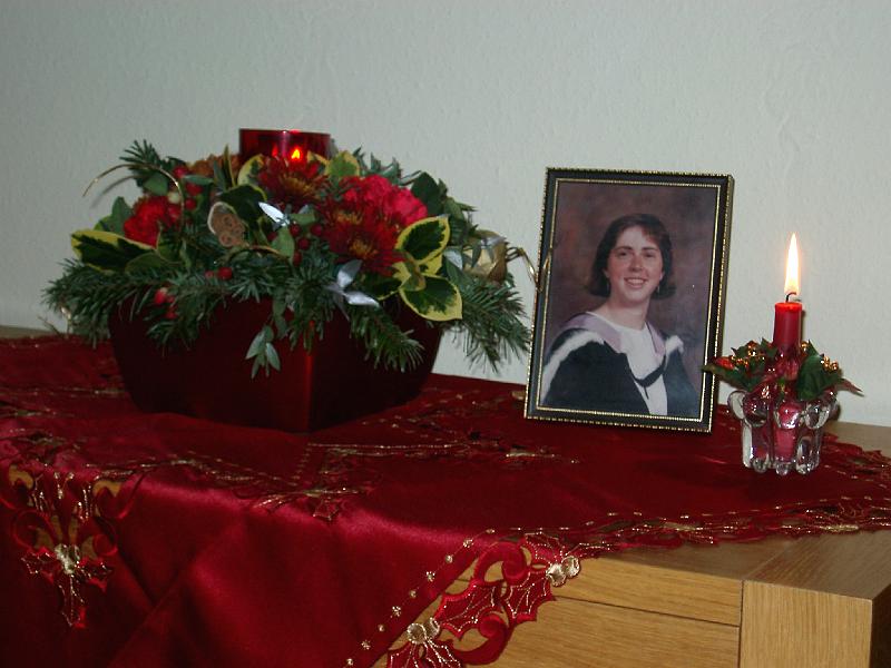 IMGP5220.JPG - A Candle for Angela